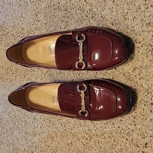 Women's pumps...10W. Liz Claiborne.  Wine color.